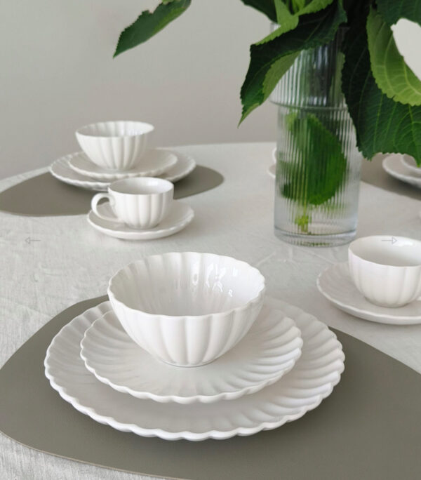 Almina Daisy - Porselein Serviesset - 24-delig - 6 Persoons - Wit - Afbeelding 3