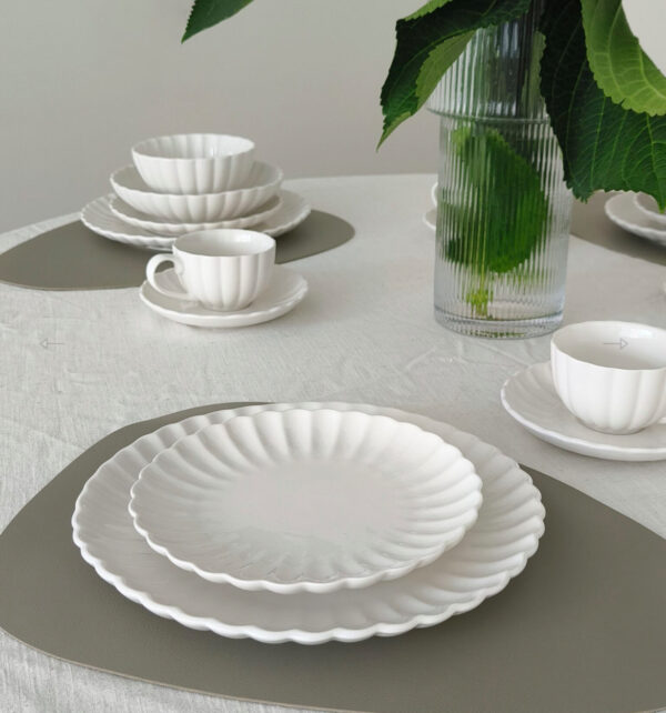 Almina Daisy - Porselein Serviesset - 24-delig - 6 Persoons - Wit - Afbeelding 2